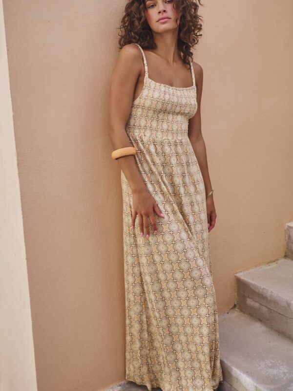 ESQUALO ΦΟΡΕΜΑ ΜΑΚΡΥ ΜΕ ΡΑΝΤΑΚΙΑ